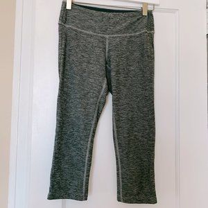 New Balance Crop Leggings (Gray)